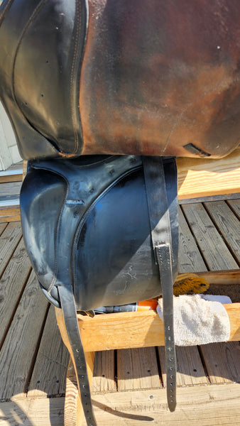 17" Prestige Dressage Saddle