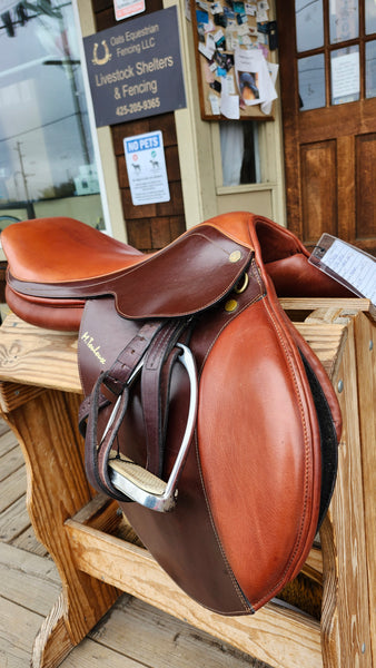 17" M. Toulouse Close Contact Jump Saddle