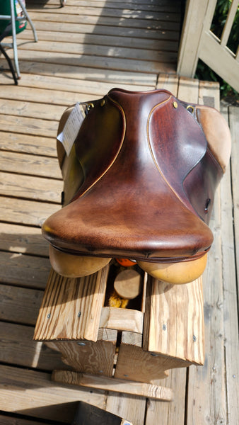 16.5" Collegiate Art All Purpose English Saddle
