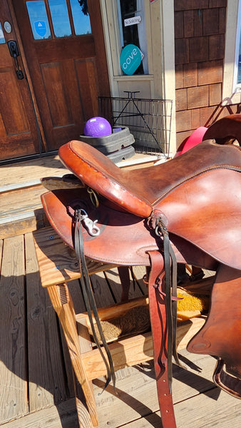 16" Oak Brand Leather Endurance Saddle