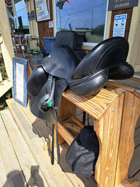 18" Custom Saddlery Icon Flight Dressage Saddle