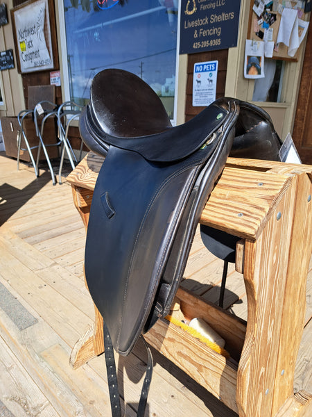 17" County Dressage Saddle