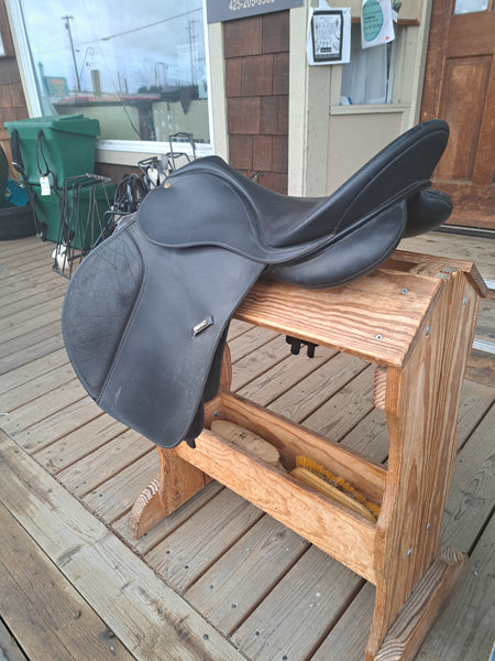 18" Wintec All Purpose Saddle
