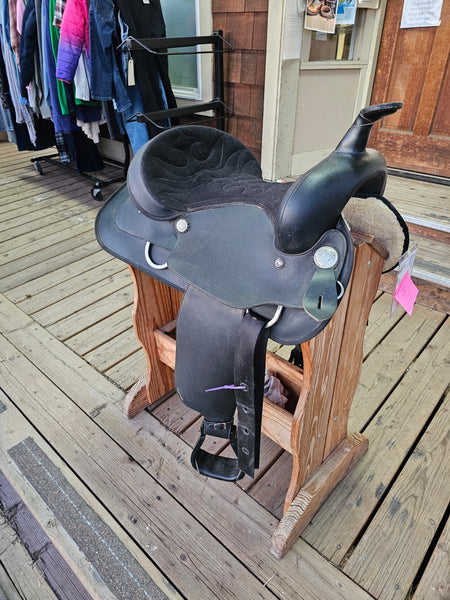 15.5" Wintec Synthetic Western Saddle