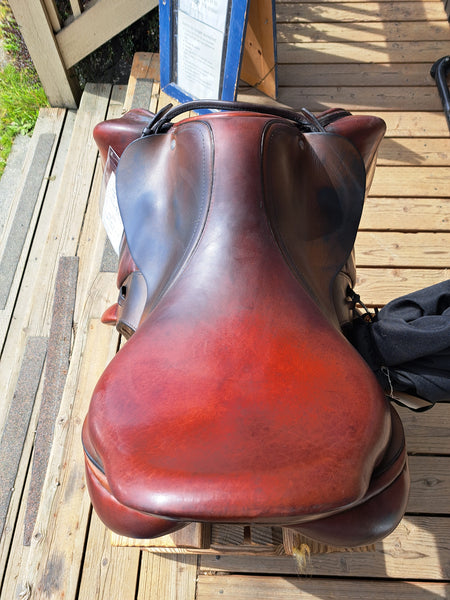 17.5" Custom Fleur De Lys Jump Saddle