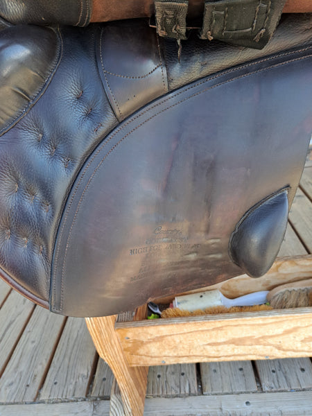 18" County Conquest Jumping Saddle