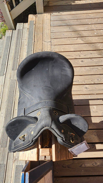 15-16" Wintec Australian Stock Saddle