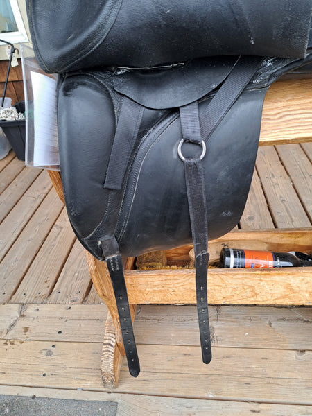 18" North Star Dressage Saddle