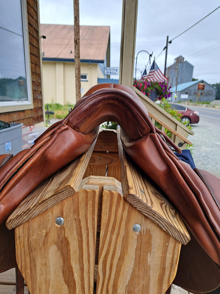 18" Zaldi Lasarte Jump Saddle
