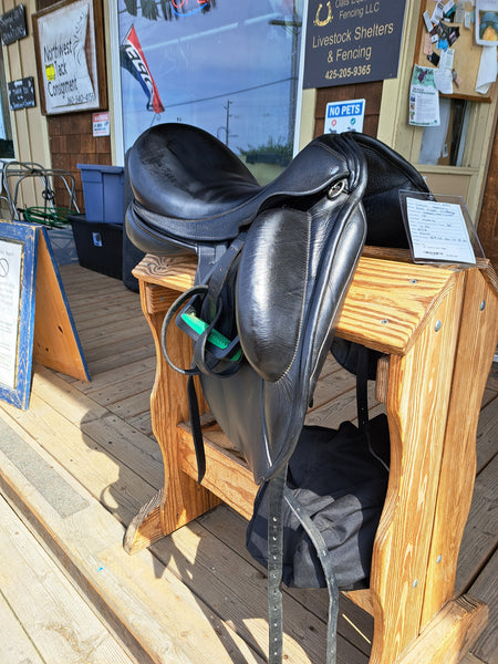 18" Custom Saddlery Icon Flight Dressage Saddle