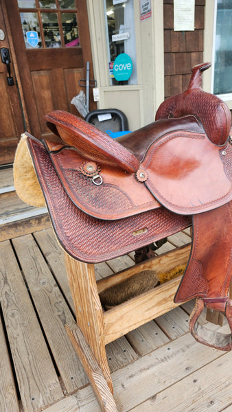 16" Crates Western Trail Saddle