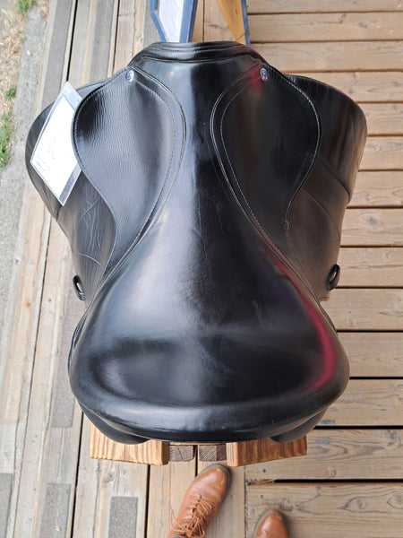 18" Borne Journey Dressage Saddle