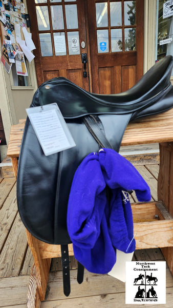 17.5" Bates Caprilli Dressage Saddle