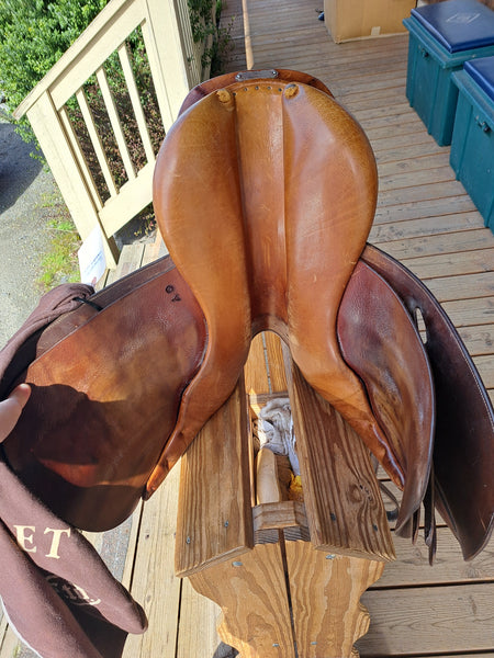 16.5" Butet Close Contact Saddle