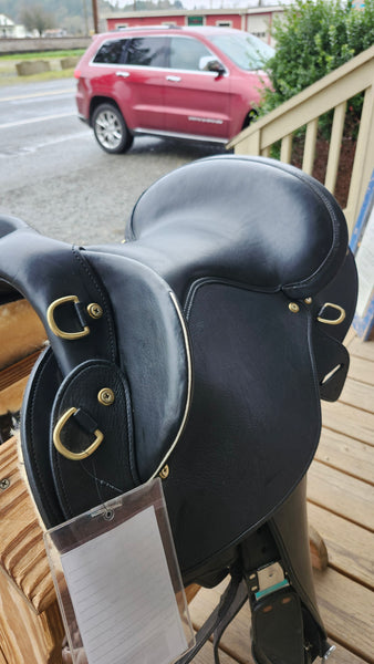 17" Peter Horobin Stride Free Australian Half Breed Saddle
