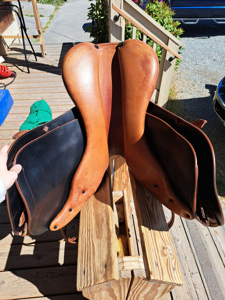 17" Prestige Close Contact Jumping Saddle