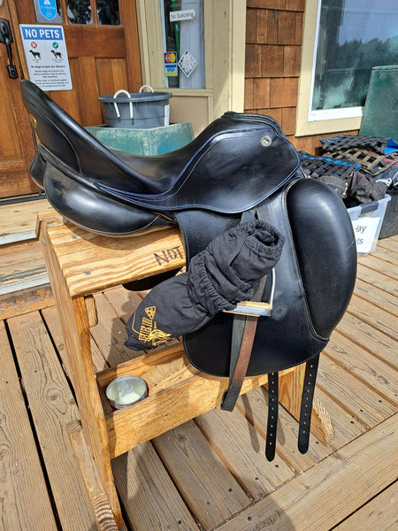 17.5" Kieffer Wall-Street Dressage Saddle