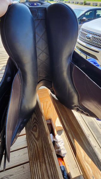 17" Hastilow & Sons Warwick Jump Saddle
