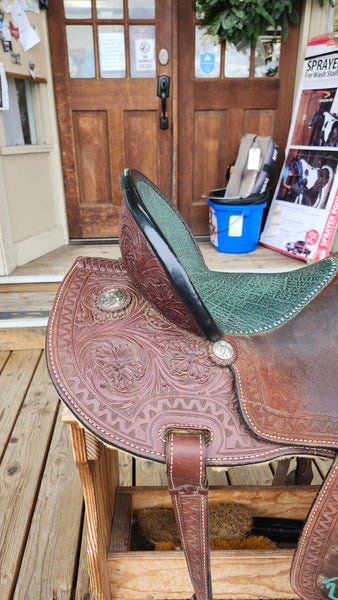 16" Usher Barrel Saddle