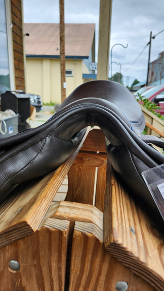 ON TRIAL 17" Black Country Solare Jumping Saddle