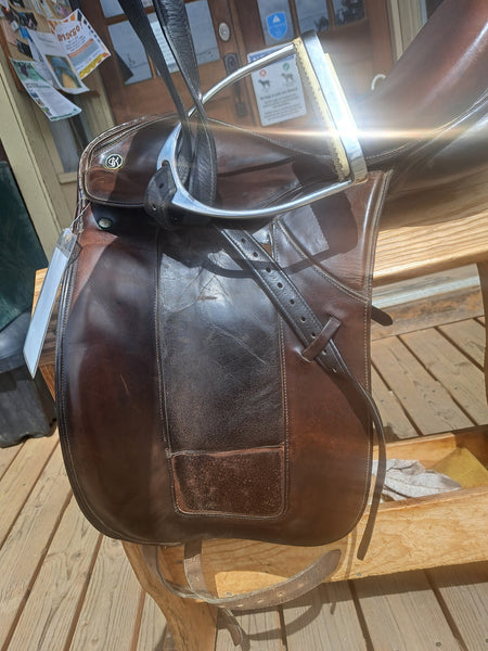 18" Kieffer Dressage Saddle