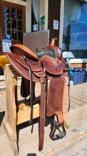 15" Western Saddle w/ Acorn Leaf tooling and Basketweave