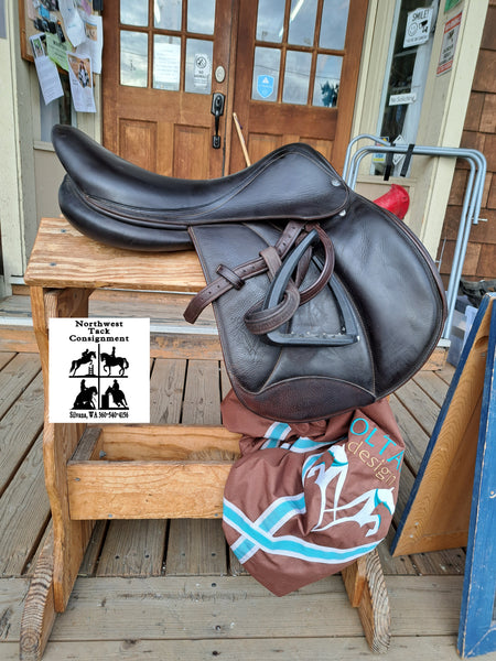 ON TRIAL 18" Voltaire Stuttgart Jumping Saddle
