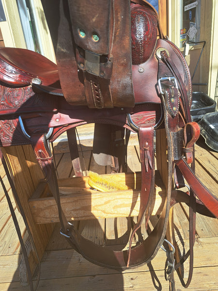 16" Rocking R Cutting Saddle