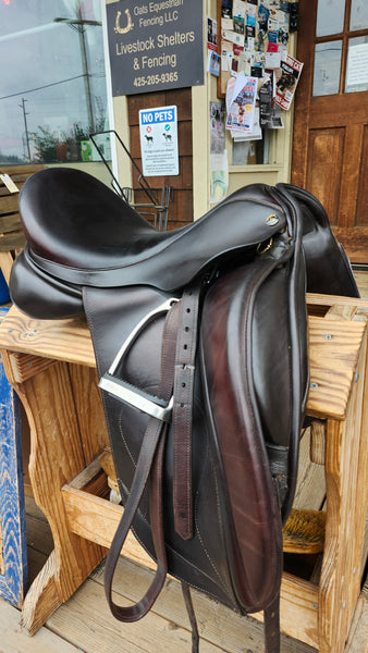 17" Hulsebos WB4 Dressage Saddle