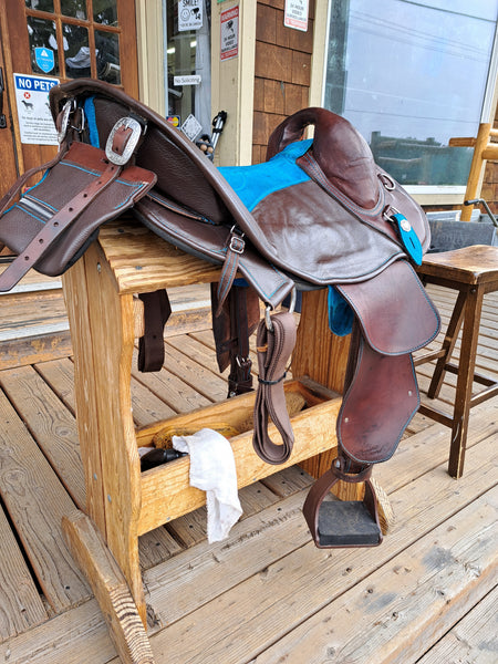 EZ Fit Treeless Saddle