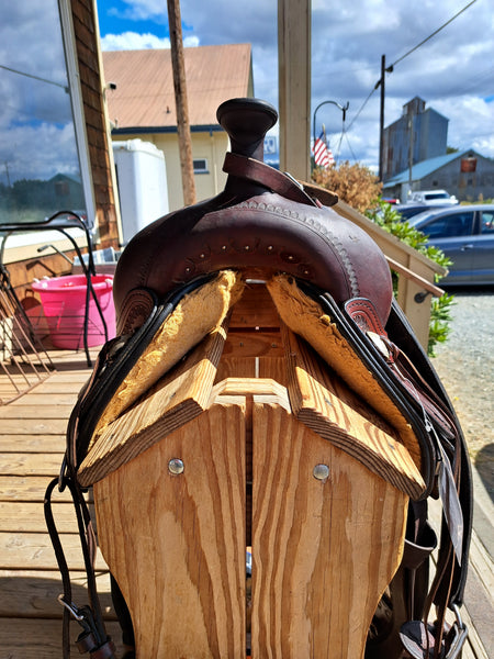 15" Circle Y Omaha Flex2 Western Trail Saddle