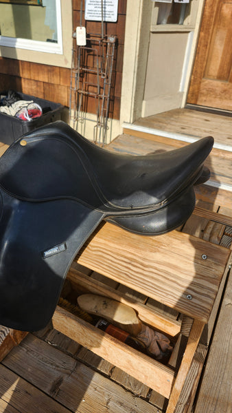 16.5" Wintec All Purpose English Saddle