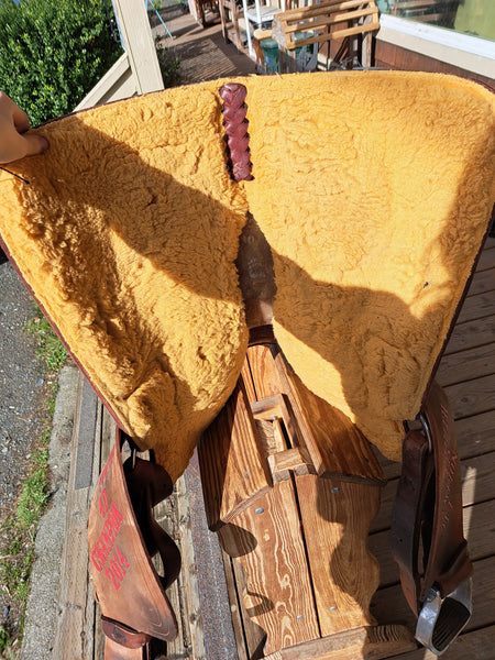 14" Alamo Trophy Barrel Saddle
