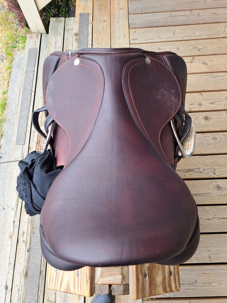 17.5" M. Toulouse Annice Close Contact Jumping Saddle