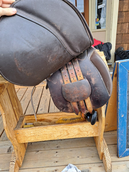 17.5" Collegiate Art All Purpose English Saddle