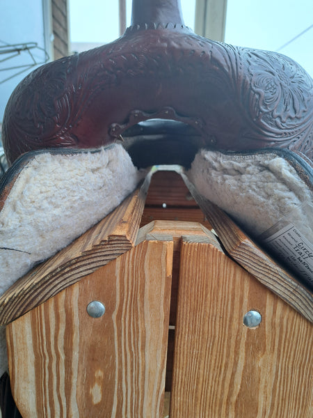 16" Circle Y High Horse Trail Saddle