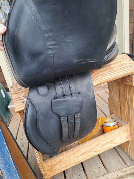 17.5" Crosby Olympia Jump Saddle