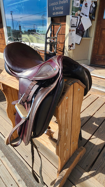 17.5" Stubben Scandica D.L. Dressage