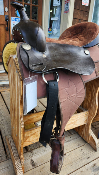 16" Synthetic Western Saddle