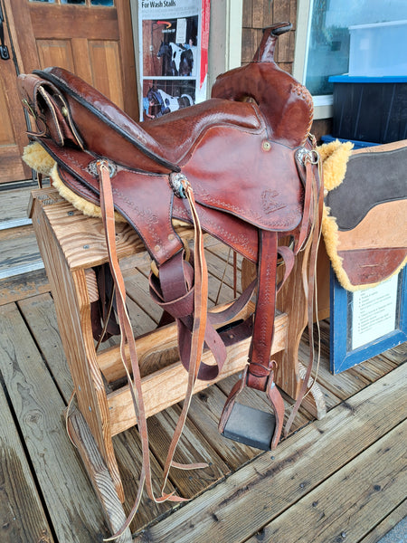 15.5" Synergist Trailwestern Saddle