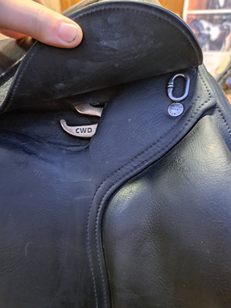 18" CWD SE24 Monoflap Dressage Saddle