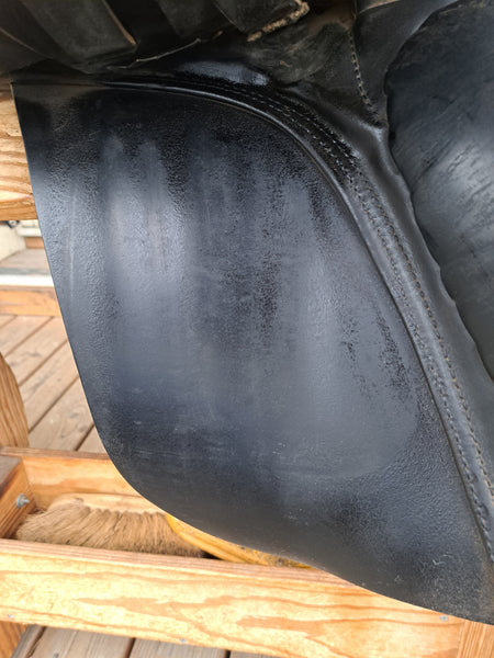 ON TRIAL 18" Stubben Scandica Dressage Saddle