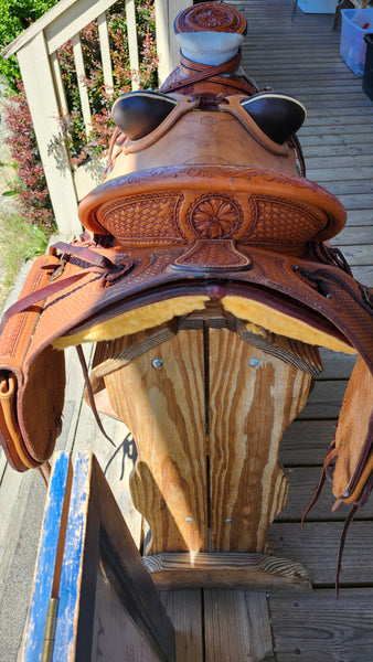 16" Paul Van Dyke Maker Wade Ranch Roper Saddle