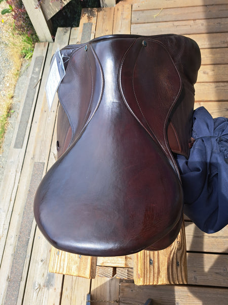 17" Stubben Get-Connected Deluxe Jumping Saddle