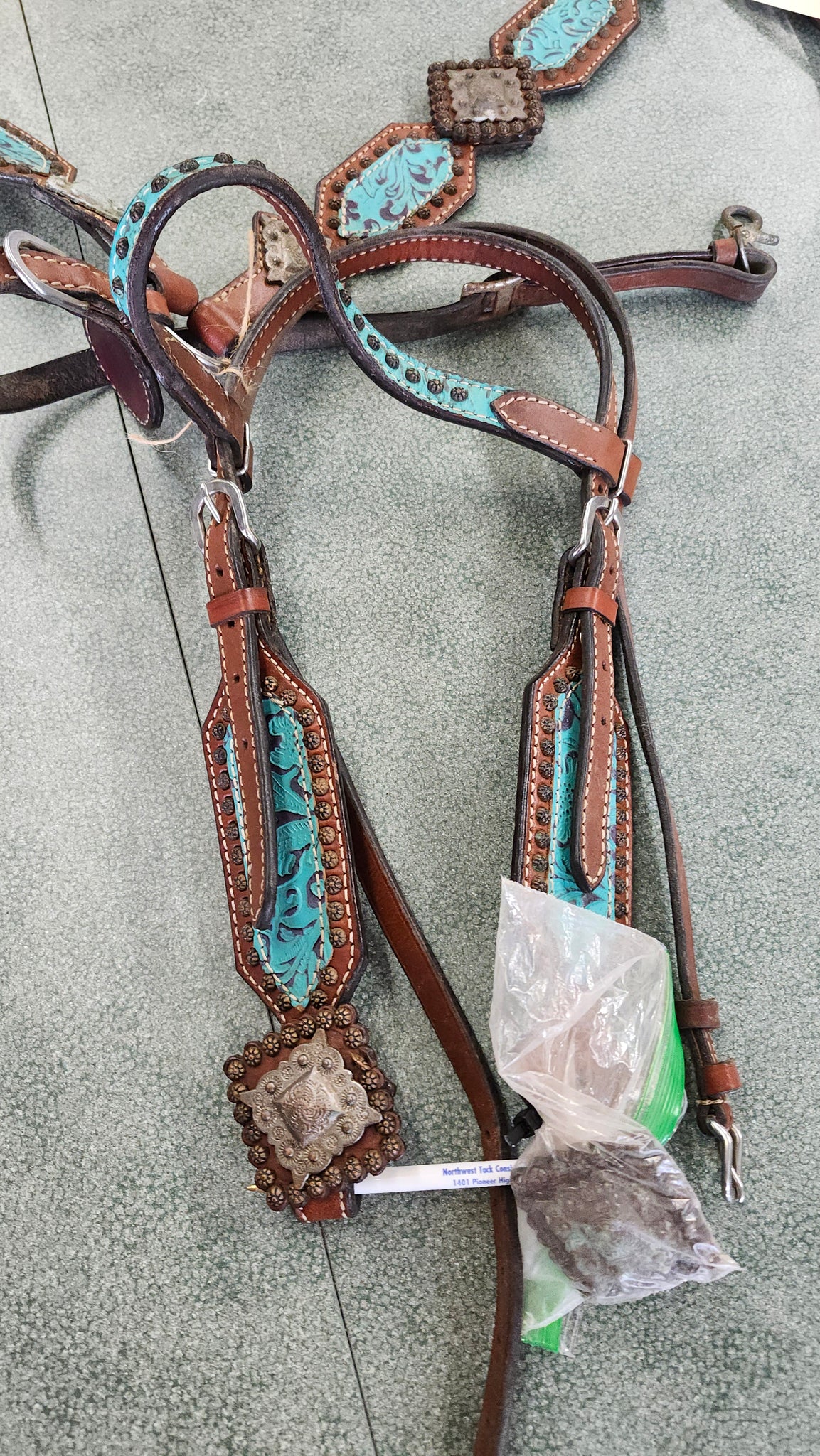 Showman Tack Set
