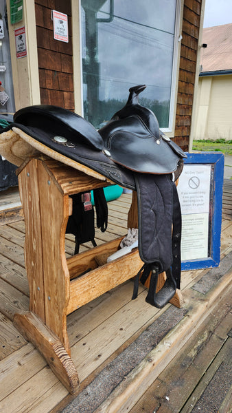 ON TRIAL 15.5" Big Horn Synthetic Arabian Saddle