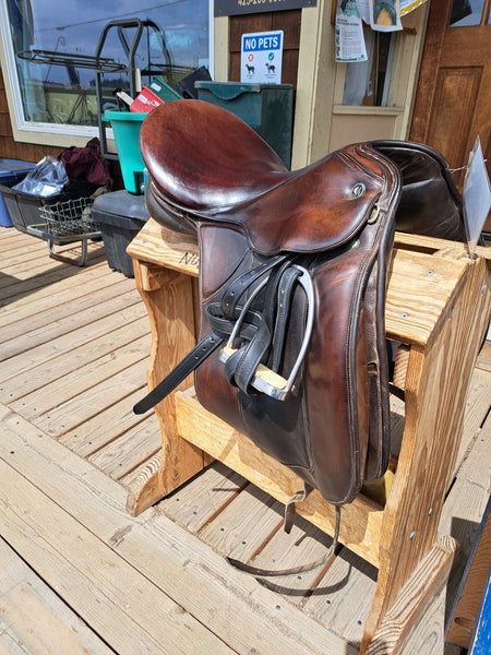 18" Kieffer Dressage Saddle