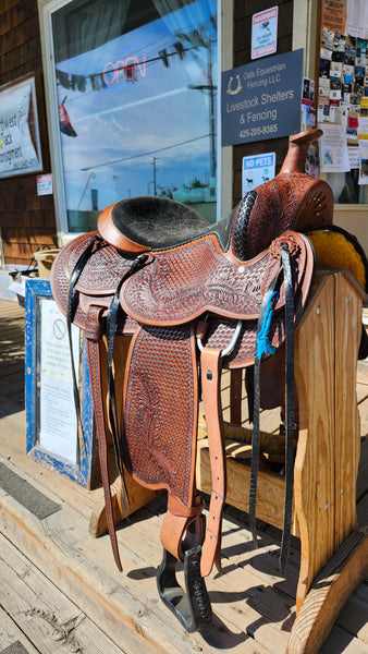 15" Western Saddle w/ Acorn Leaf tooling and Basketweave