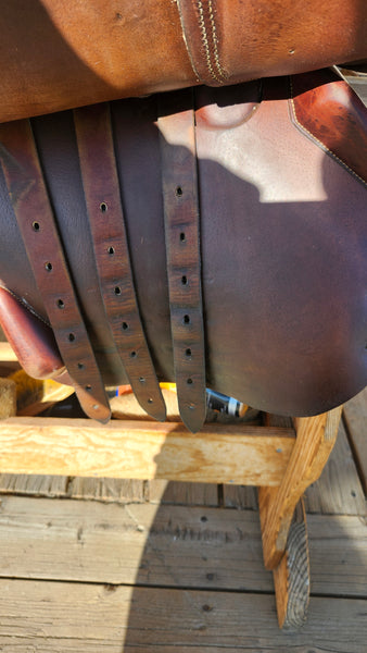 17.5" Devoucoux Blarritz Jump Saddle