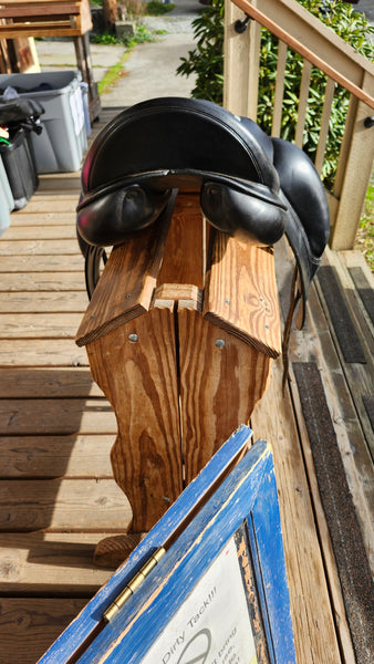 18" Equipe Emporio Monoflap Dressage Saddle